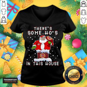 Kansas City Chiefs Christmas There Is Some Hos In This House Santa Stuck In The Chimney NFL Youth V Neck - Design By Teeshirtcat.com
