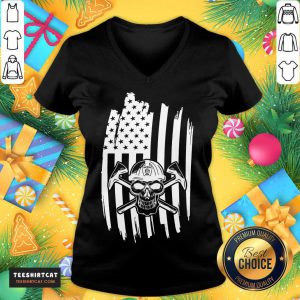 Skull USA Flag American Themed Decor V Neck - Design By Teeshirtcat.com