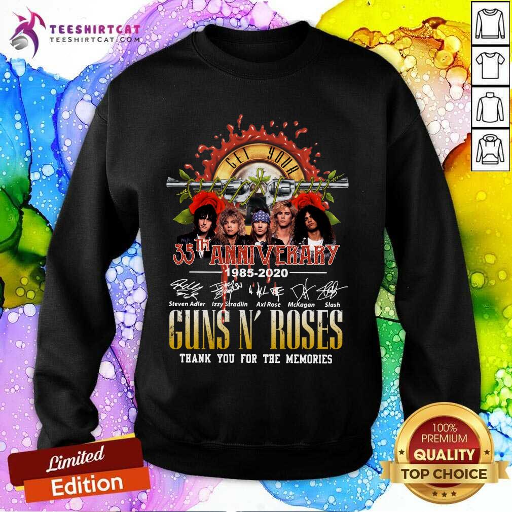 Guns N' Roses 35th Anniversary Signatures Sweatshirt - Design By Teeshirtcat.com Guns N' Roses 35th Anniversary Signatures Sweatshirt - Design By Teeshirtcat.com