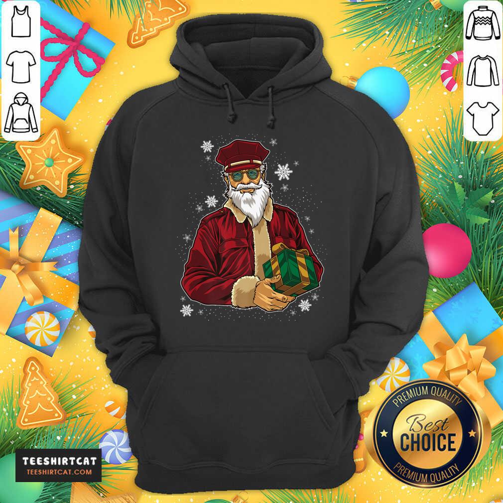 Cool Santa Police Officer Giving Gift On Xmas Santa T-Hoodie- Design By Teeshirtcat.com Cool Santa Police Officer Giving Gift On Xmas Santa T-Hoodie- Design By Teeshirtcat.com
