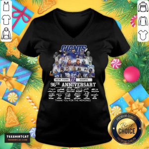 New York Giant 96th Anniversary 1925 2021 Thank You For The Memories Signatures V Neck - Design By Teeshirtcat.com