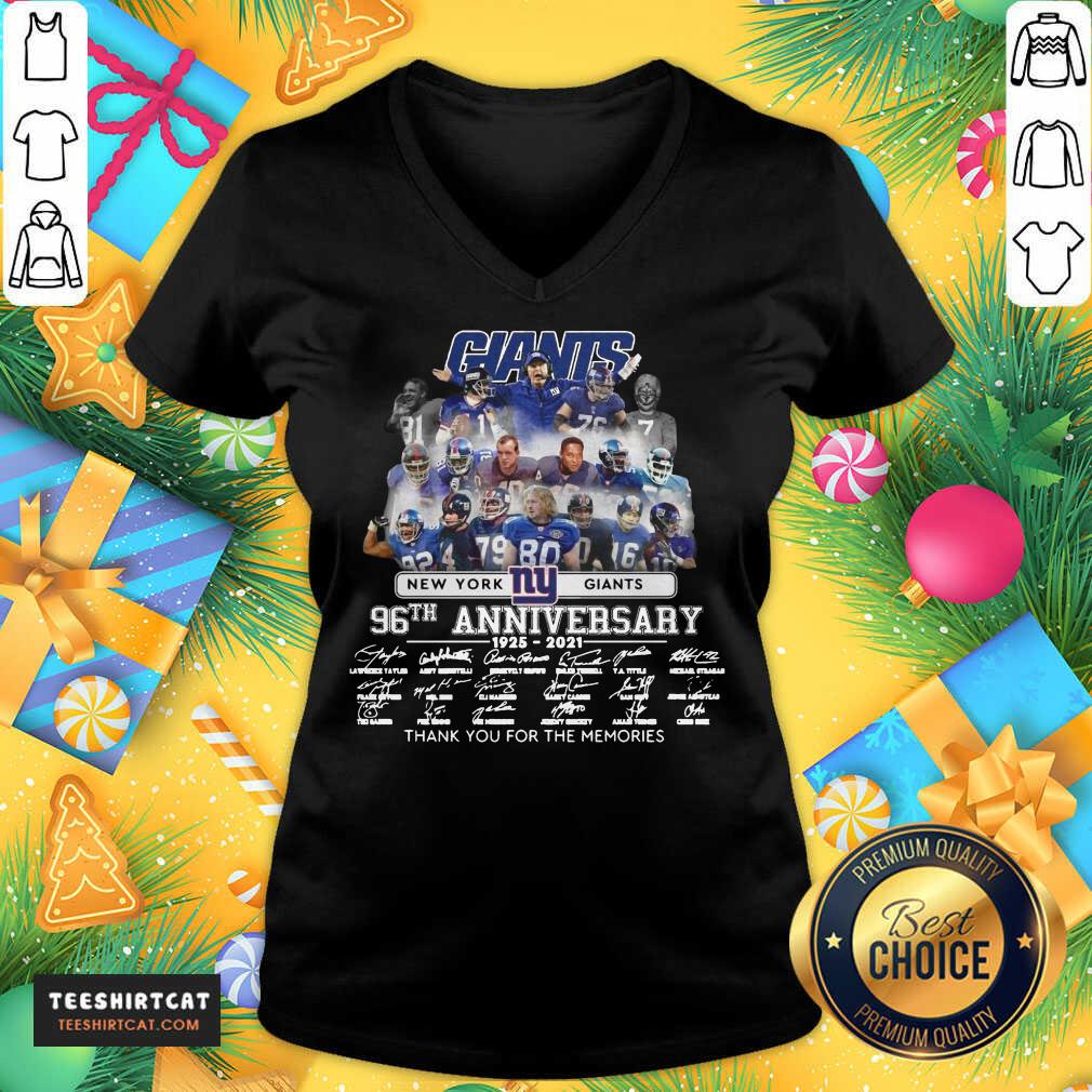 New York Giant 96th Anniversary 1925 2021 Thank You For The Memories Signatures V Neck - Design By Teeshirtcat.com New York Giant 96th Anniversary 1925 2021 Thank You For The Memories Signatures V Neck - Design By Teeshirtcat.com