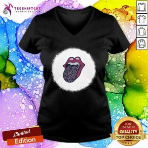 Bleach Tongue V-neck