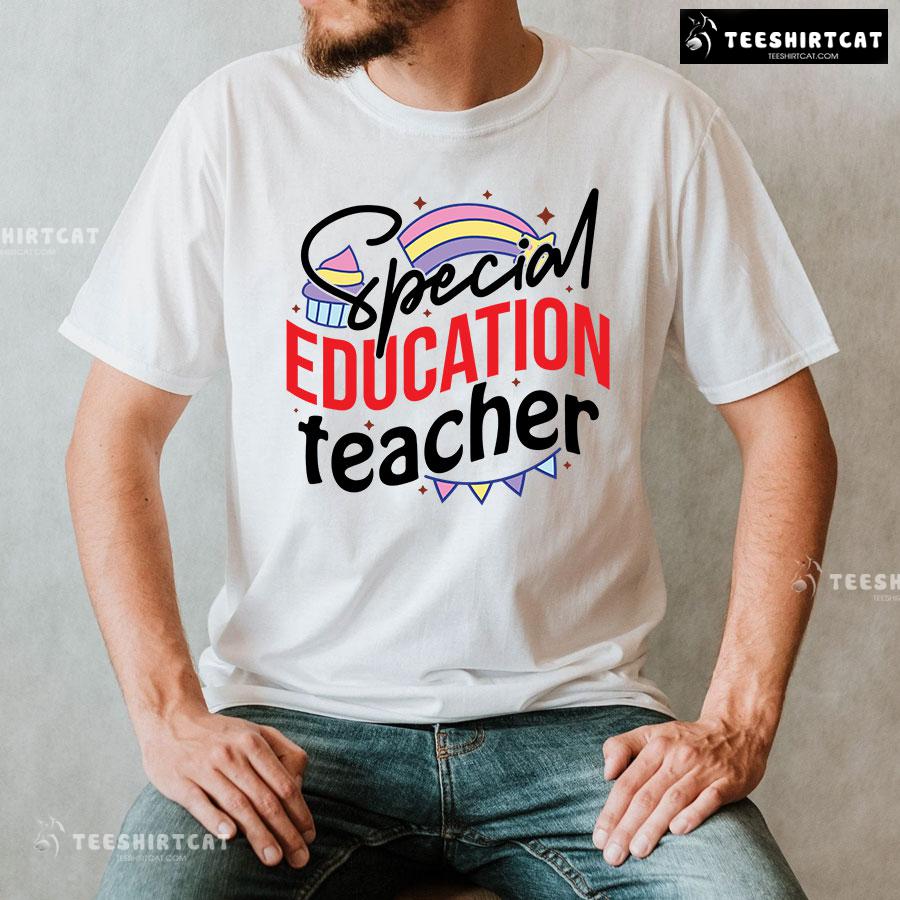 Special Education Teacher Rainbow Cupcake Flag Chain Back To School T-Shirt