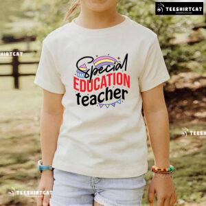 Special Education Teacher Rainbow Cupcake Flag Chain Back To School T-Shirt
