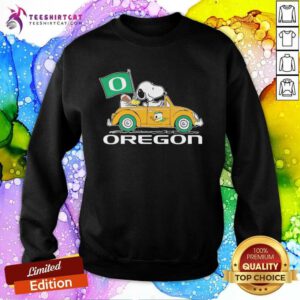 Original Oregon Snoopy And Woodstock Drives Car Oregon Ducks Flag Sweatshirt
