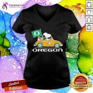 Original Oregon Snoopy And Woodstock Drives Car Oregon Ducks Flag V-neck