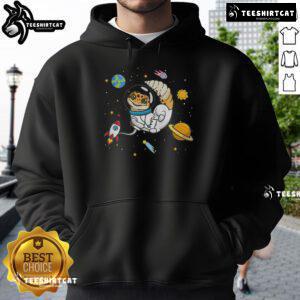 Cozy leopard gecko lover hoodie featuring vibrant reptile designs, perfect for reptile enthusiasts and pet lovers.