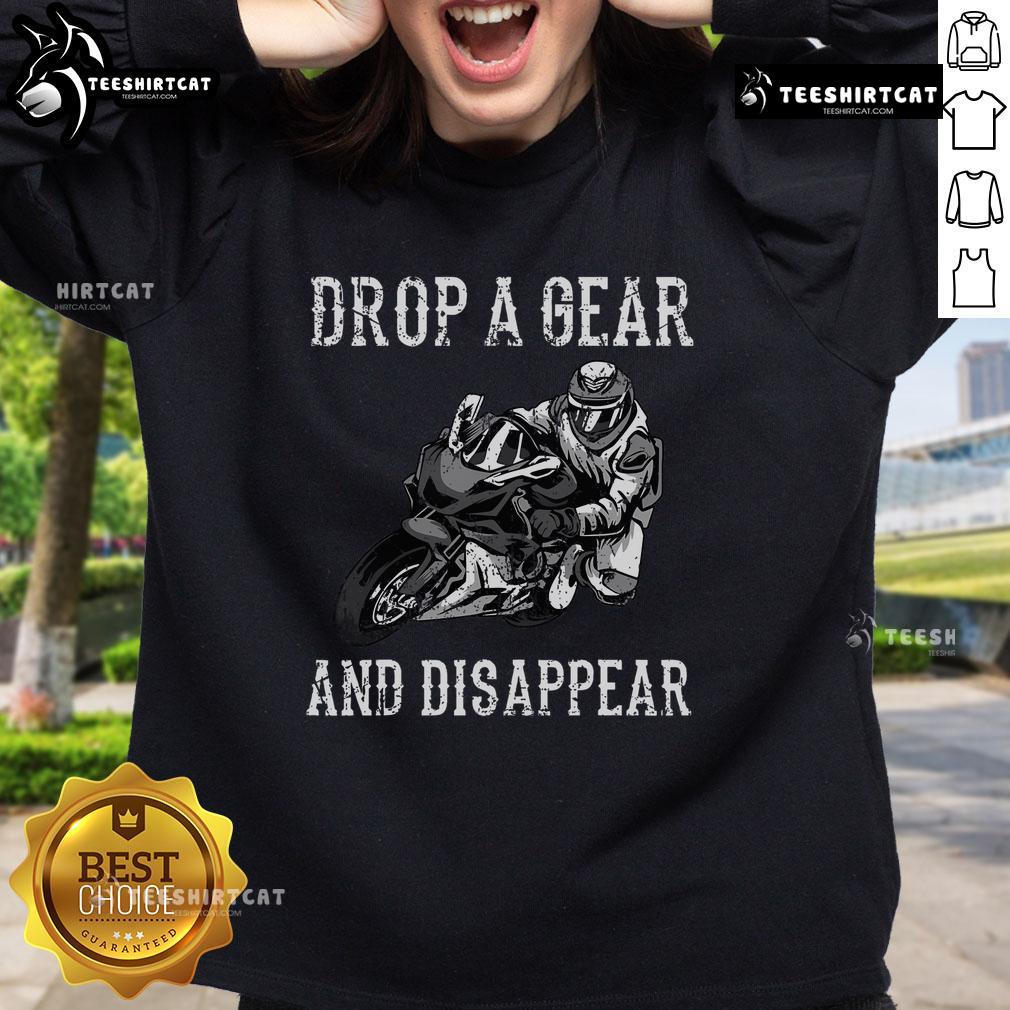 Stylish sweatshirt perfect as a gift for motorcycle riders and bikers, featuring a cool design for motorbike enthusiasts.