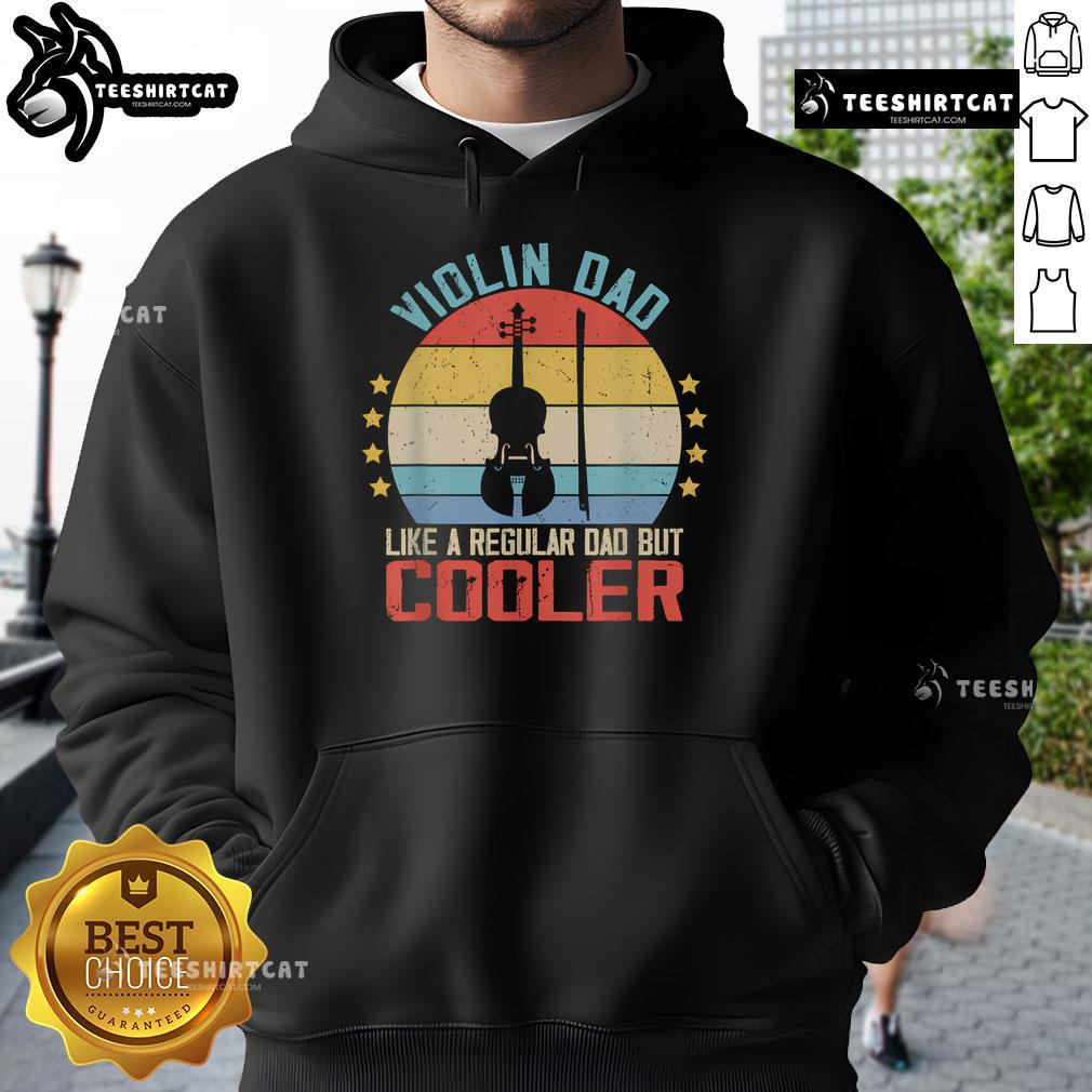 Violin player teacher dad in retro sunset hoodie, perfect for violinists and music lovers, showcasing passion for music.