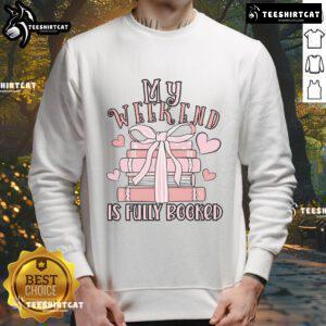 Alt Text: Cozy sweatshirt featuring 'Pretty-The-Reader' design, perfect for book lovers and bibliophile tarot card enthusiasts.