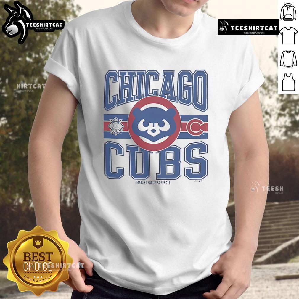 Top Chicago Cubs '47 Letters Headline T-Shirt featuring bold team graphics, perfect for fans and game day attire.