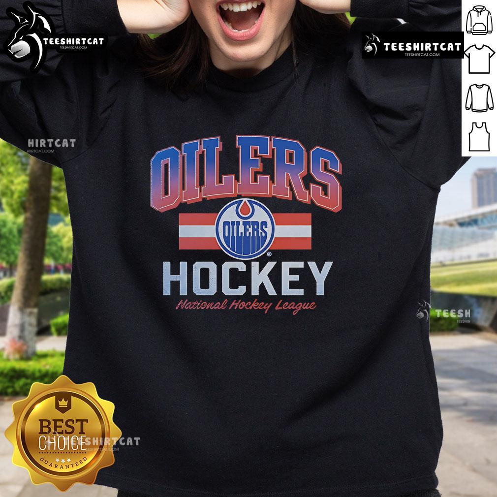 Nice Edmonton Oilers NHL sweatshirt featuring the iconic Oilers hockey logo in vibrant colors.