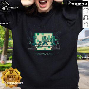 Cozy Nice Hakuna Minecrafta sweatshirt featuring vibrant Minecraft graphics for fans of the popular game.
