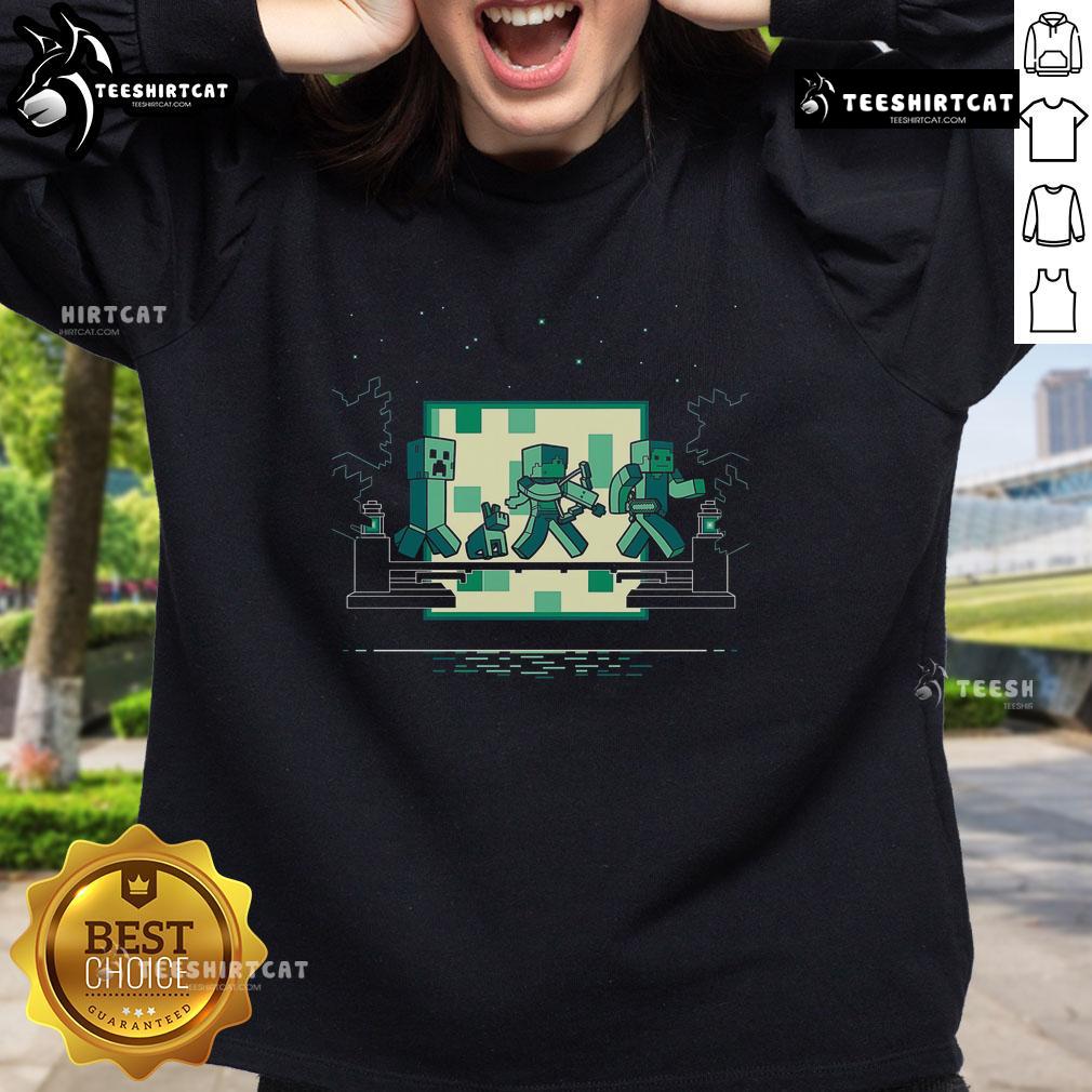 Cozy Nice Hakuna Minecrafta sweatshirt featuring vibrant Minecraft graphics for fans of the popular game.
