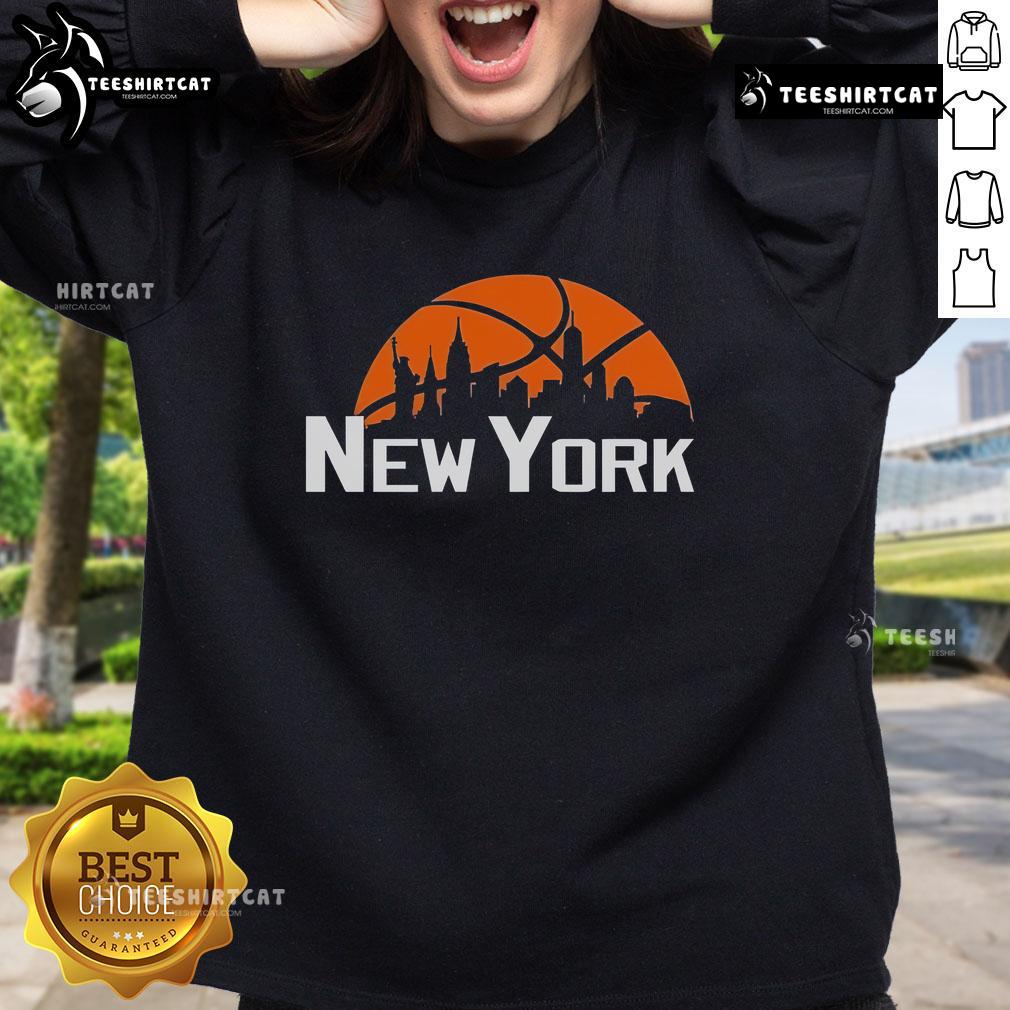 Premium New York Cityscape Skyline Sweatshirt featuring iconic NYC skyline design in stylish, comfortable fabric.