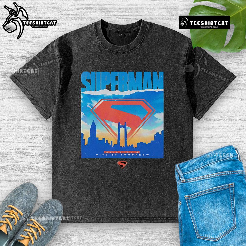 Original Superman Metropolis City of Tomorrow washed t-shirt featuring iconic comic book graphics and vibrant colors.