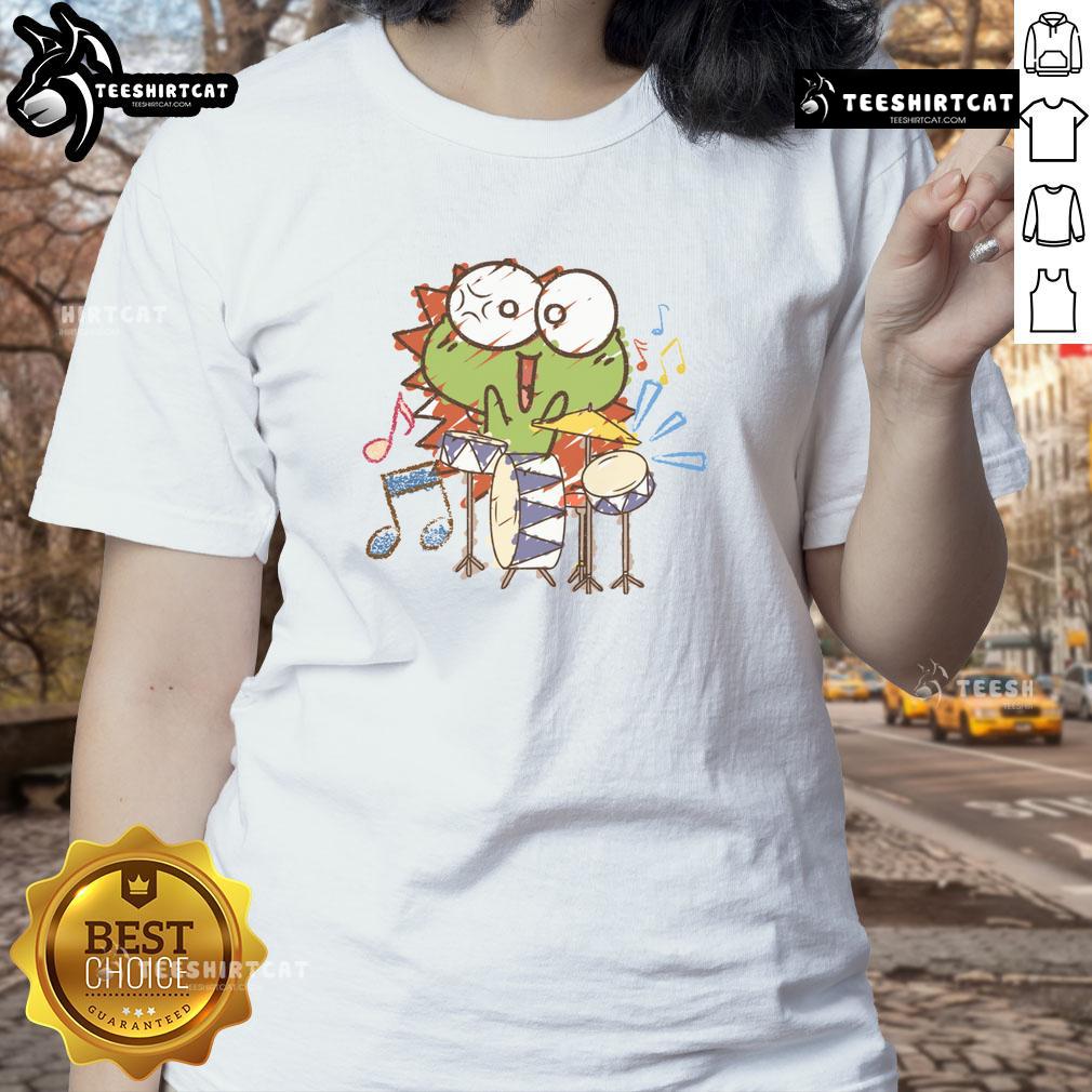 Funny frog with a drum on a cute ladies' tee, perfect for animal lovers and music enthusiasts.