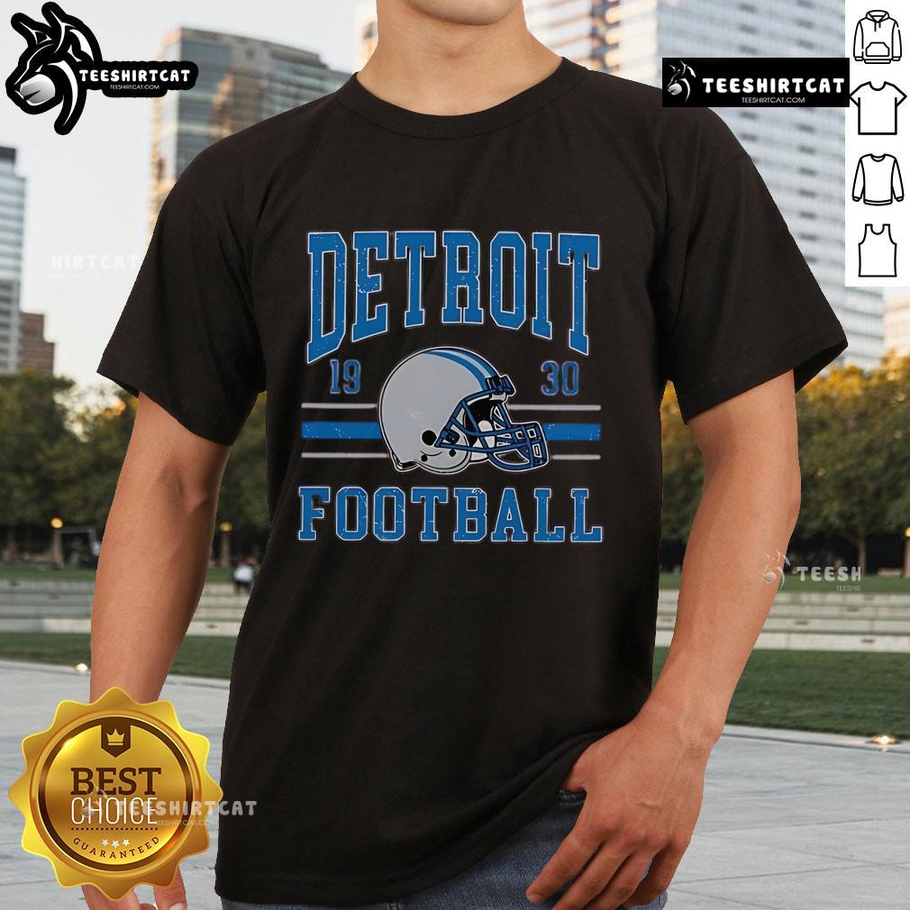Vintage 1930 Detroit Football helmet graphic on a stylish T-shirt, perfect for fans and collectors of retro sports apparel.