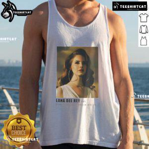 Stylish Lana Del Rey tank top with 'Darling I Fall to Pieces When I'm With You' text, perfect for fans and casual wear.