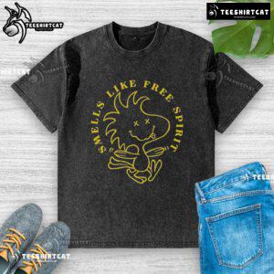 Nice Woodstock Smells Like Free Spirit washed t-shirt featuring a vintage design and vibrant colors, perfect for casual wear.