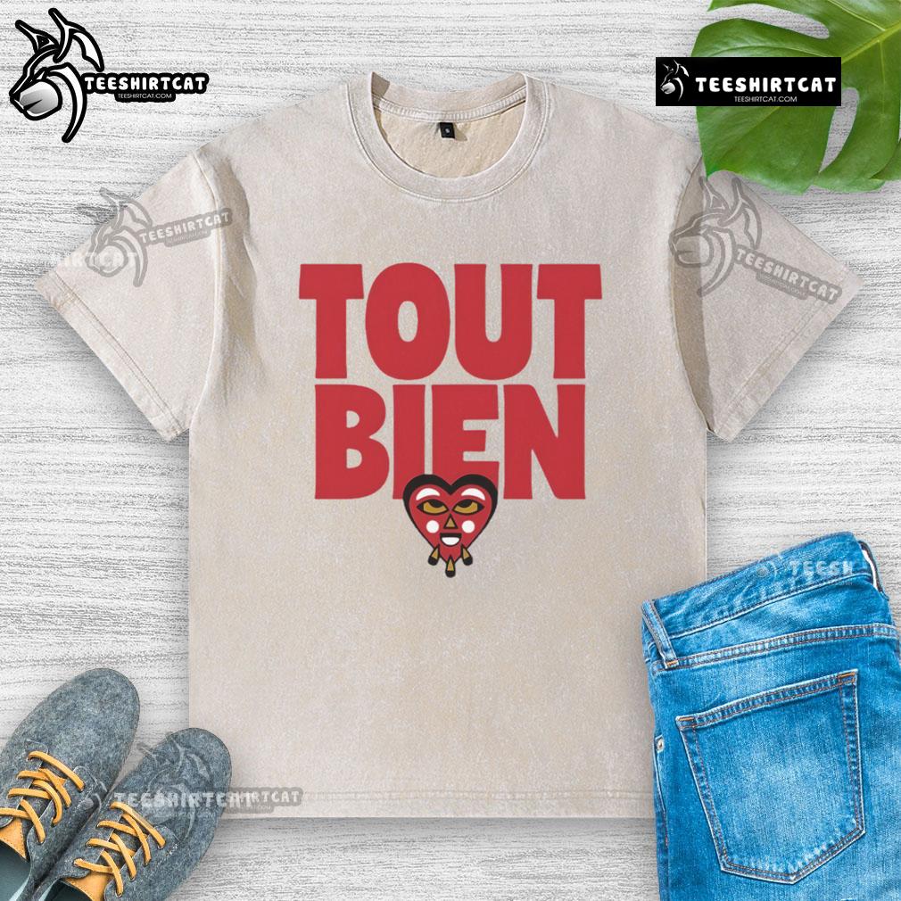 Original Tout Bien washed t-shirt featuring a relaxed fit and soft fabric in a stylish design for casual wear.