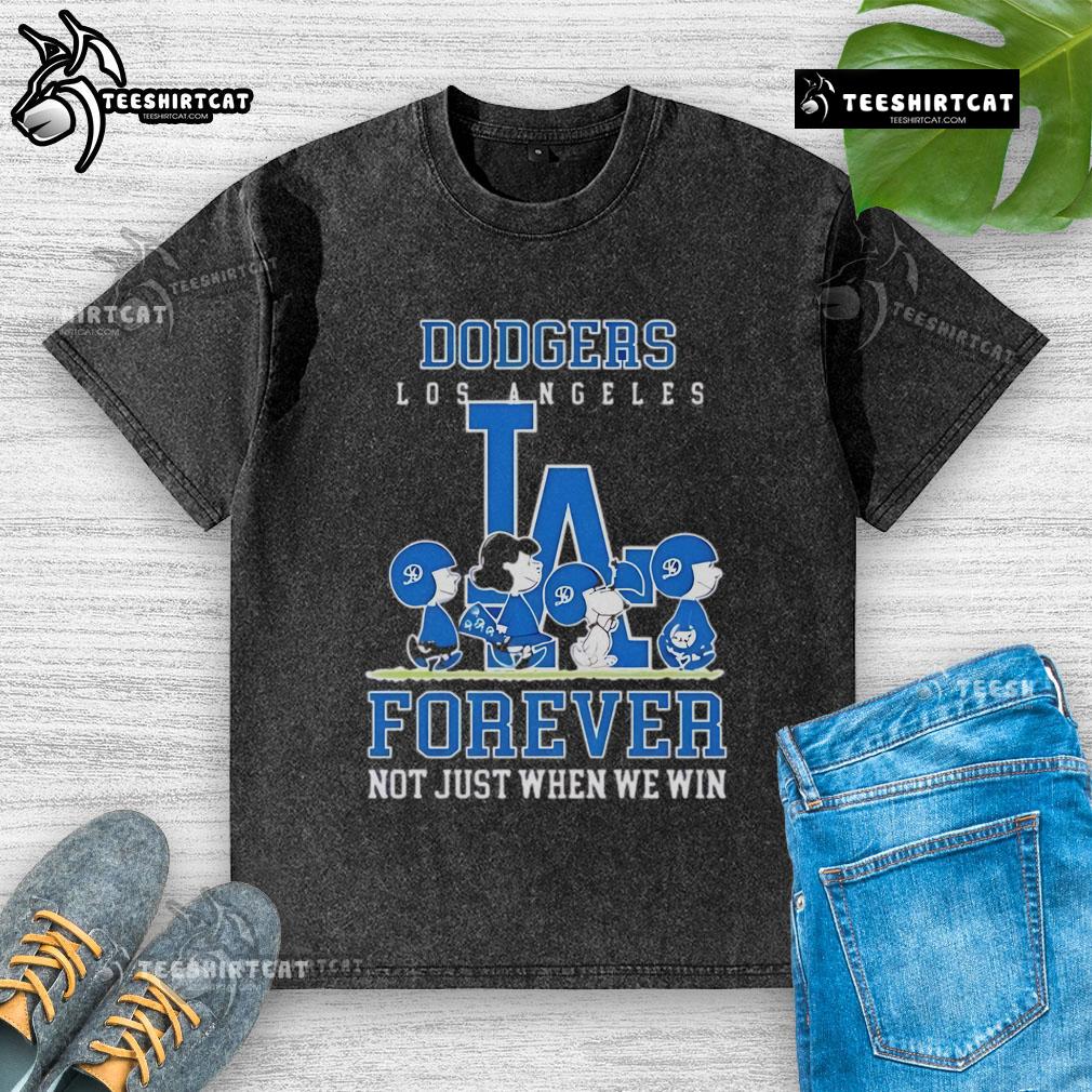 Premium peanuts Charlie Brown Snoopy Los Angeles Dodgers baseball t-shirt, perfect for fans who celebrate baseball year-round.