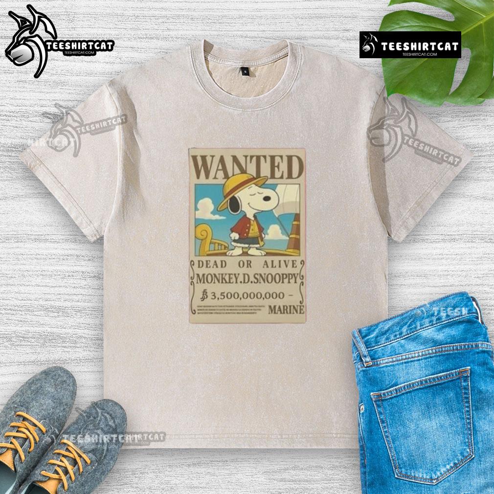Marine washed t-shirt featuring 'Good Wanted Dead or Alive' Mokey D. Snoopy design, perfect for fans and collectors.