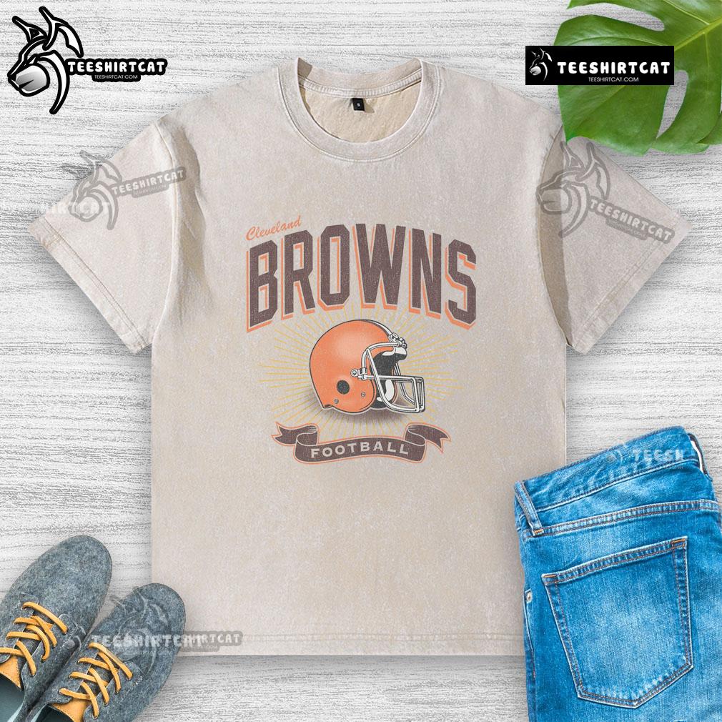 Original Cleveland Browns Historic Prime Play Washed T-Shirt featuring vintage team logo and comfortable fit for fans.