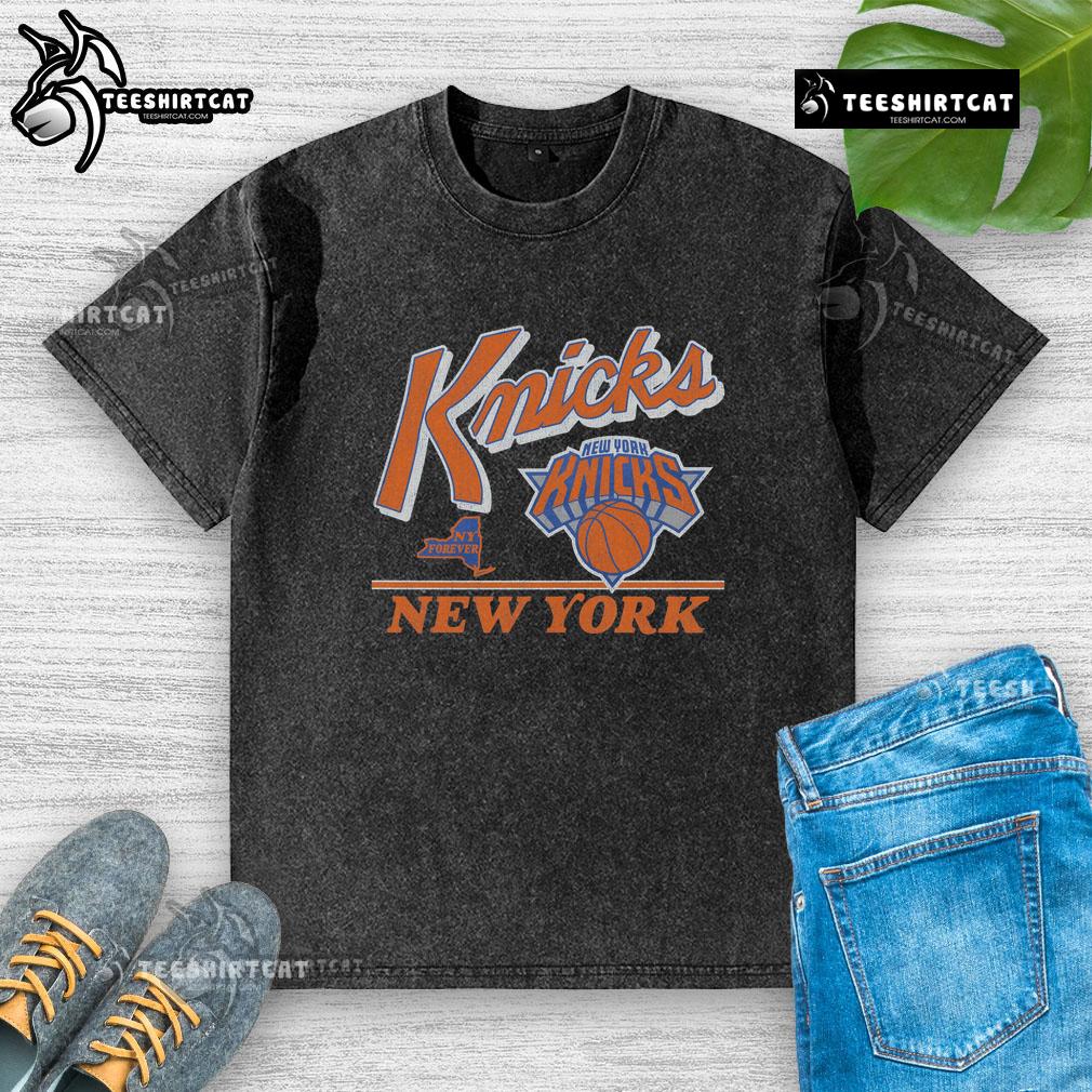 Vintage washed t-shirt featuring the Original New York Knicks Fly By design, perfect for basketball fans and collectors.