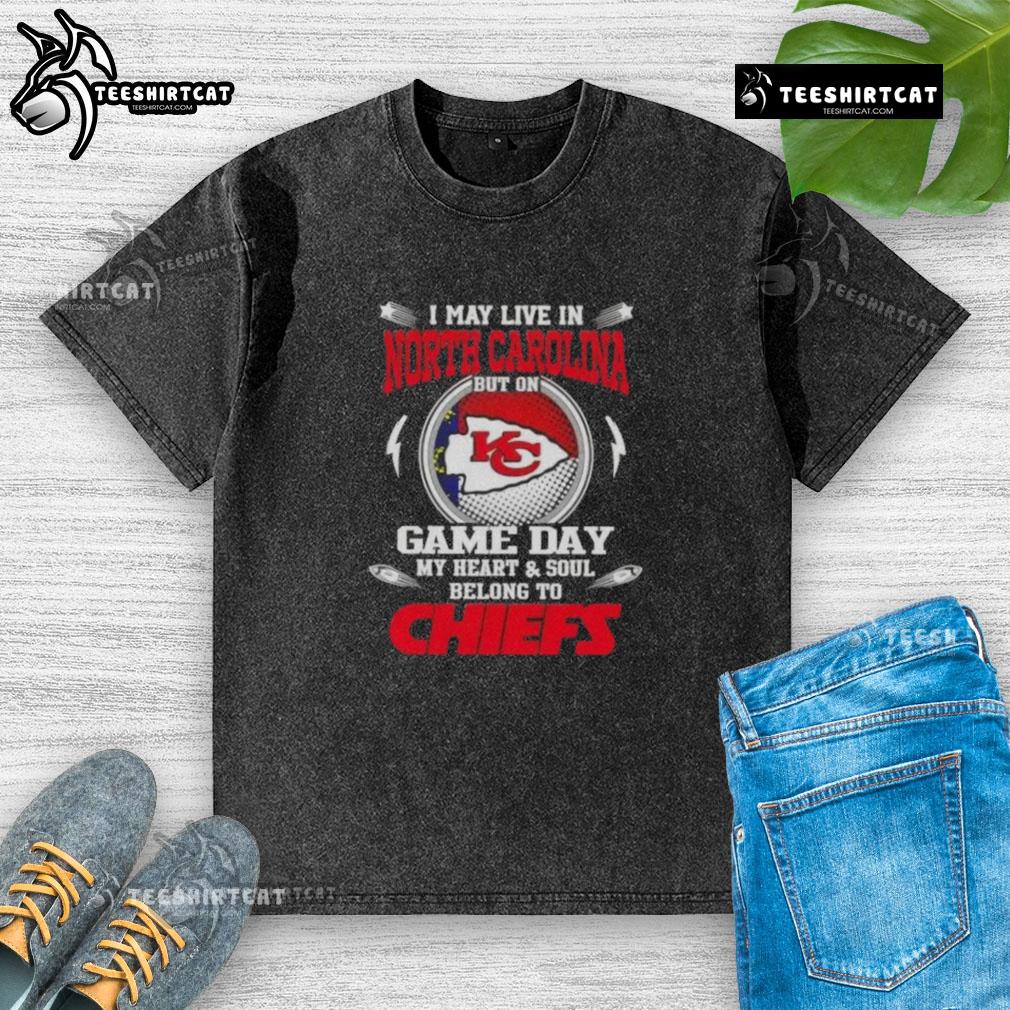 Kansas City Chiefs washed t-shirt with a heart design, perfect for fans living in North Carolina on game day.