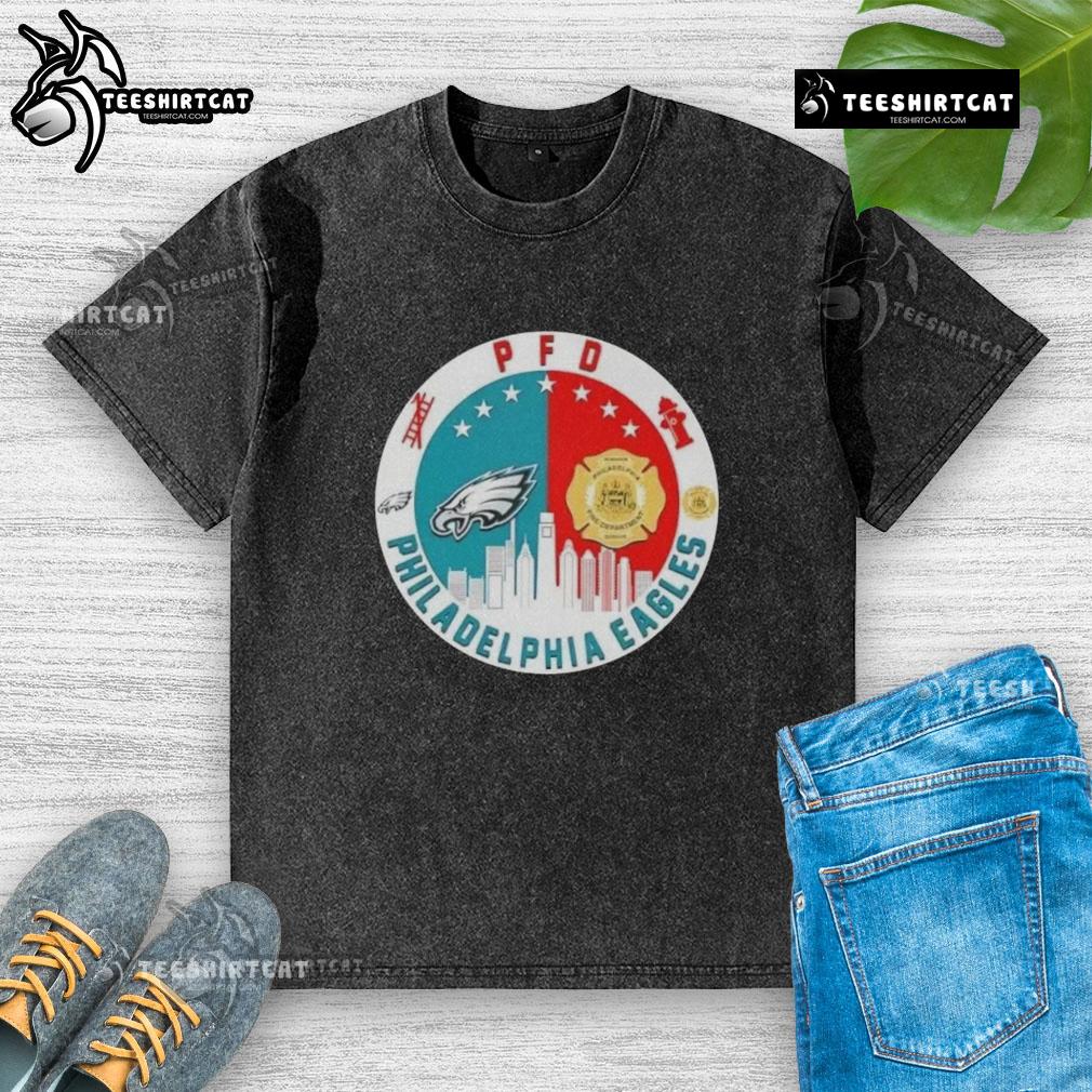 Philadelphia Eagles Football Skyline Washed T-Shirt featuring team logo and city skyline design for fans.