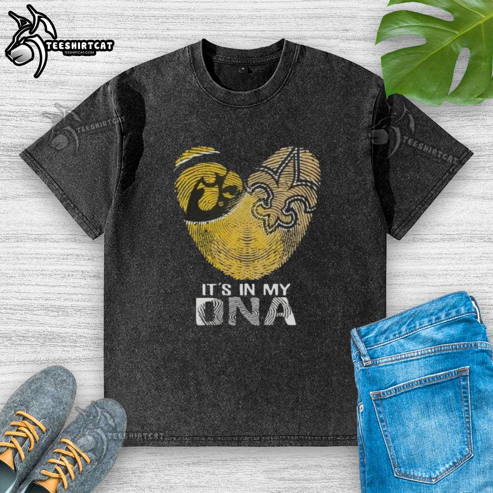 Official Louisiana City Sports Iowa Hawkeyes x New Orleans Saints DNA fingerprint heart washed T-shirt design.