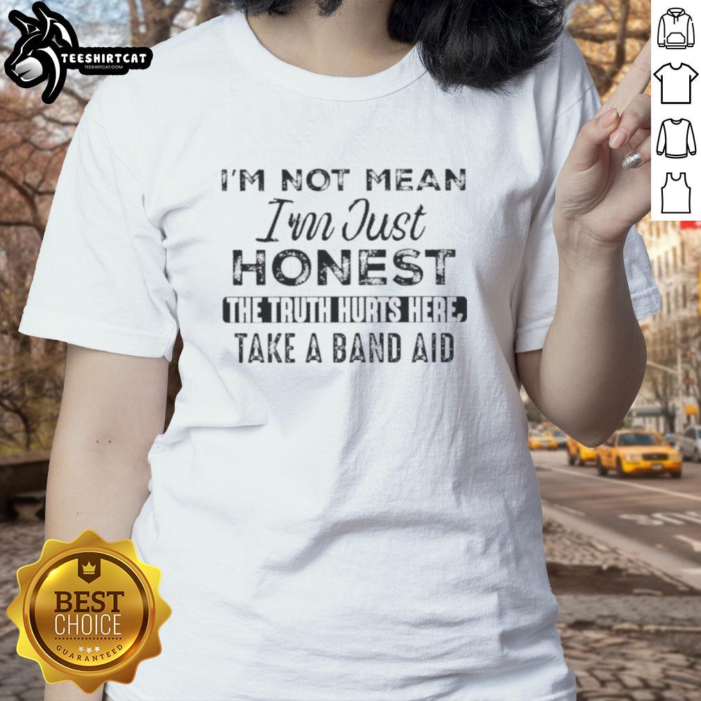 Funny ladies' tee with 'Nice, I'm not mean, I'm just honest' quote, perfect for those who value honesty and humor.