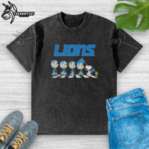 Alt Text: Original Detroit Lions X Peanuts Snoopy and Friends Abbey Road washed t-shirt featuring iconic characters in a fun design.