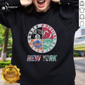 Alt Text: Original New York Mets, Jets, Brooklyn Nets, and New Jersey Devils mashup logo sweatshirt featuring vibrant team colors.