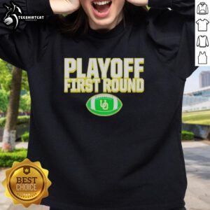 Alt Text: Original Oregon Ducks 2025 CFP First Round Winner Sweatshirt featuring team colors and logo, perfect for fans.