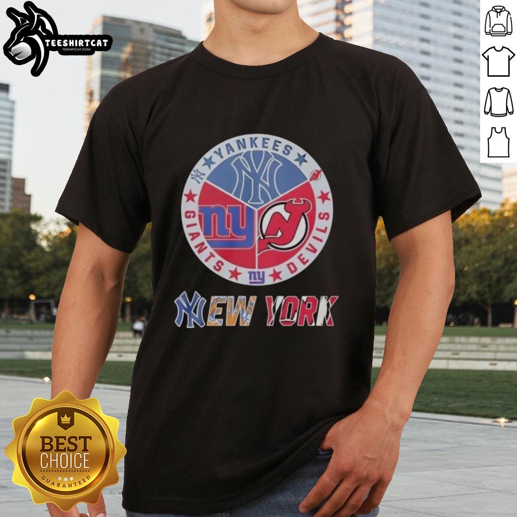 Alt Text: Premium New York Yankees, Giants, and Devils mashup logo t-shirt featuring vibrant team colors and iconic designs.