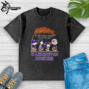 Alt Text: Premium Washington Huskies X Peanuts Snoopy and Friends autumn t-shirt featuring a festive design for the holiday season.