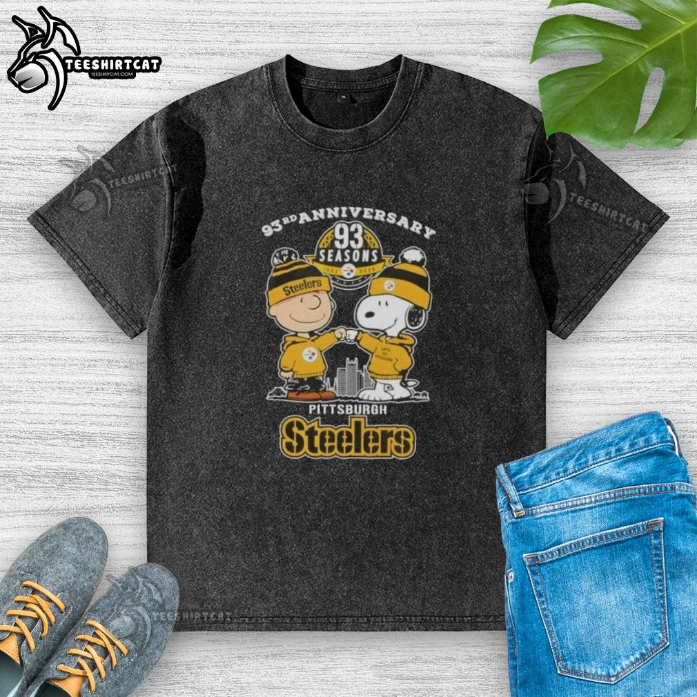 Alt Text: Pretty Charlie Brown and Snoopy 93rd Anniversary Pittsburgh Steelers Football Skyline Washed T-Shirt design.