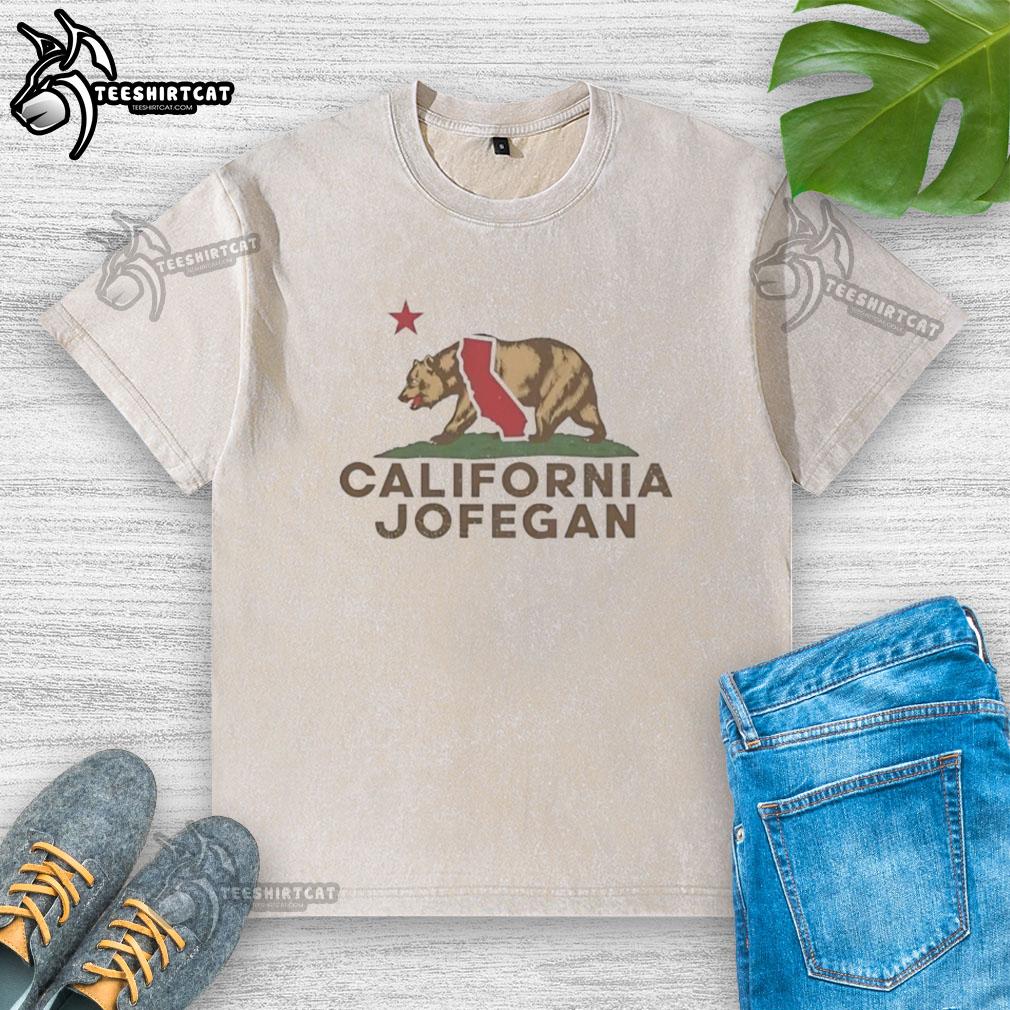 California Bear graphic on a washed t-shirt in California Republic flag style, perfect for casual wear.