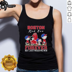 Pretty Snoopy and Charlie Brown Boston Red Sox baseball tank top, showcasing team spirit for fans all year round.
