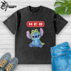 Alt Text: Top Stitch Cosplay Crocodile X H.E.B. washed t-shirt featuring unique design and vibrant colors for cosplay enthusiasts.