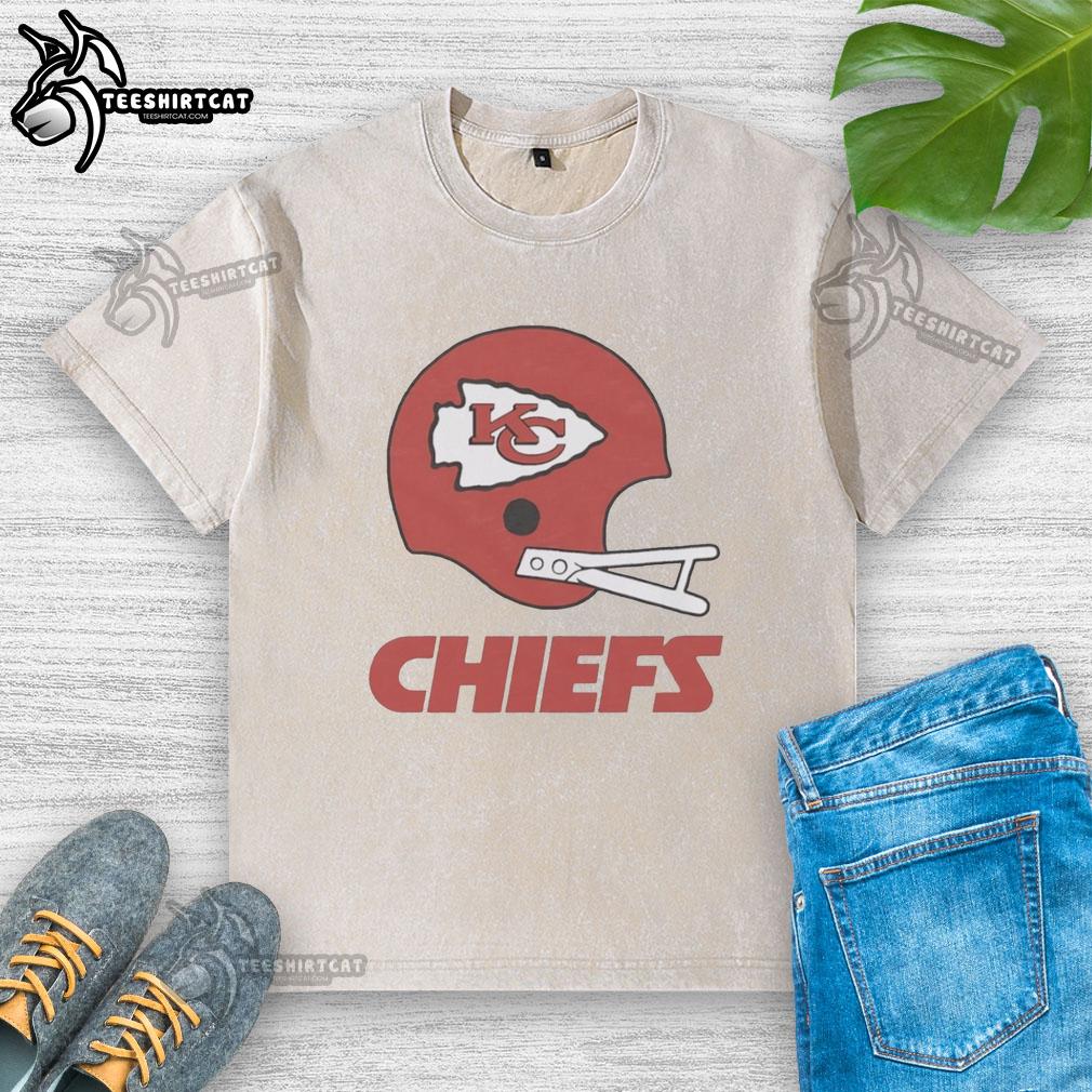 Hot Kansas City Chiefs football logo on a big helmet washed t-shirt, perfect for fans and game day attire.