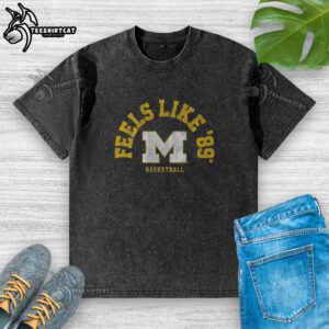 Premium Michigan Basketball 'Feels Like 89' washed t-shirt in navy blue, perfect for fans and casual wear.