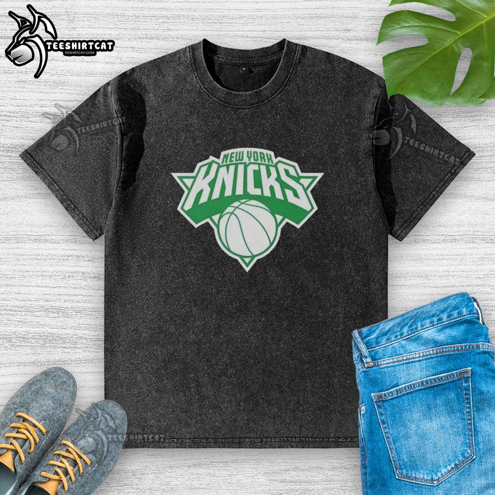 Top New York Knicks white logo Patrick's Day washed t-shirt featuring a festive design for fans.