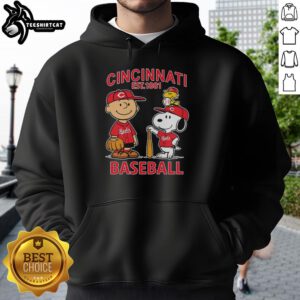 Alt Text: Good Charlie Brown, Snoopy, and Woodstock in Cincinnati Reds baseball jersey hoodie, est. 1881, perfect for fans.