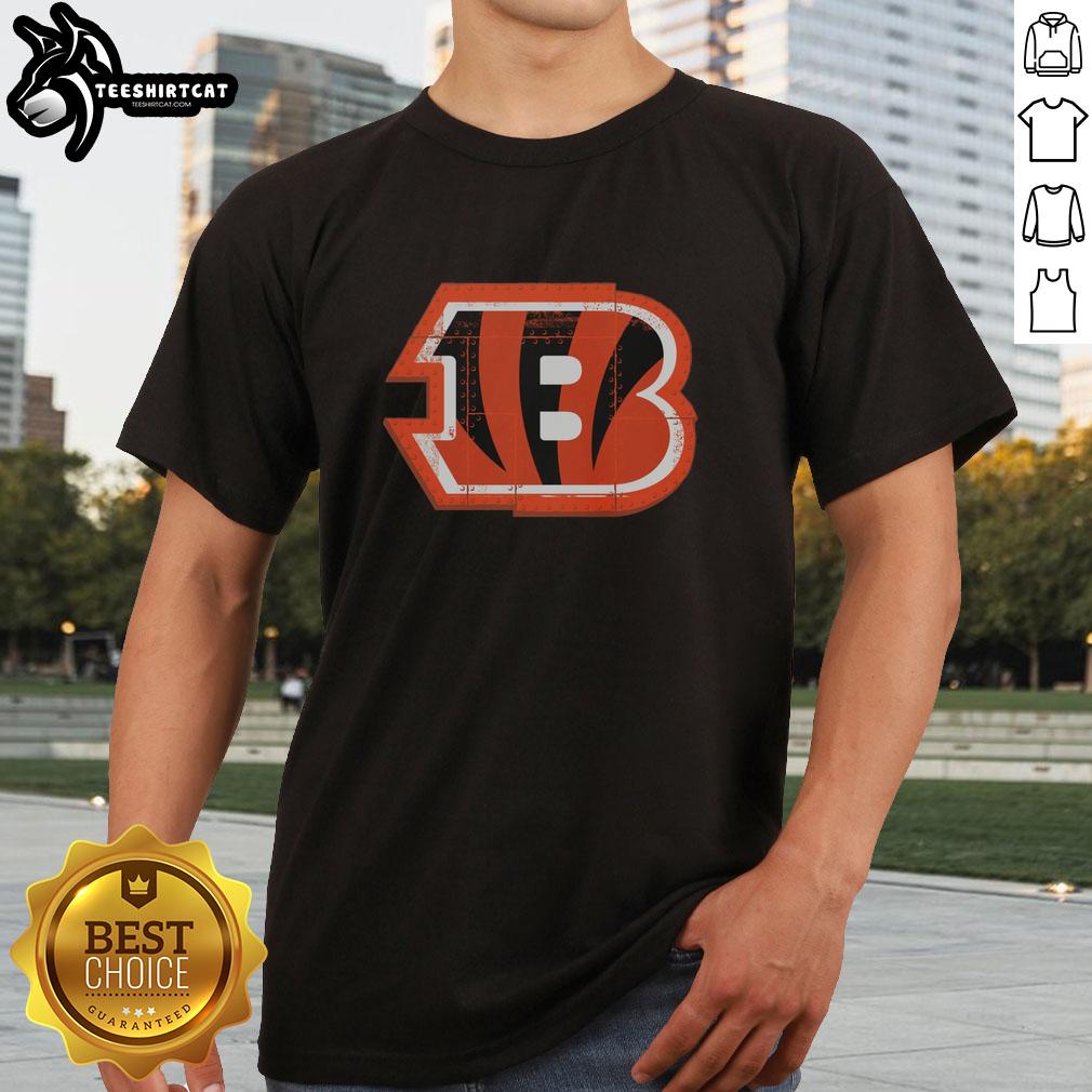 Good Cincinnati Bengals Rivet Logo T-Shirt featuring a stylish design with bold team colors and logo, perfect for fans.