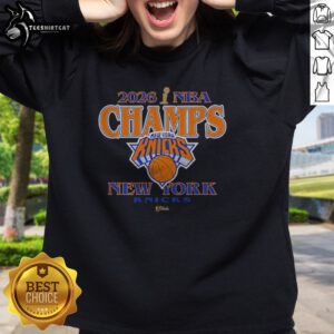 Premium New York Knicks 2026 NBA Champions Vintage Sweatshirt featuring classic team logo on a comfortable pullover